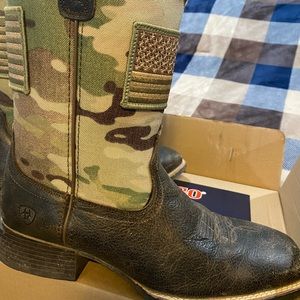 Have too many boots as it is, need to purge a pair